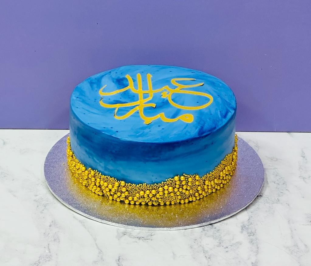 Eid Ramadan Eggless Strawberry Cake-Blue Crown